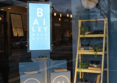 what a visual merchandiser does